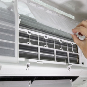 Máy lạnh Toshiba Inverter 2 HP RAS-H18G2KCV-V