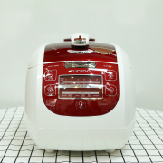 Nồi cơm điện tử áp suất Cuckoo 1.8 lít CRP-G1015M (Đỏ)