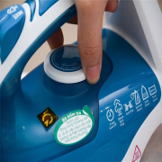 Bàn ủi hơi nước Electrolux ESI-525