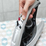 Bàn ủi hơi nước Panasonic NI-W650CSLRA