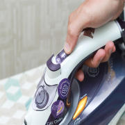 Bàn ủi hơi nước Philip GC-4928