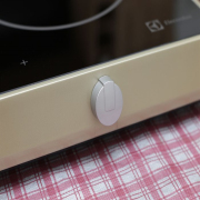 Bếp điện từ Electrolux ETD-32D