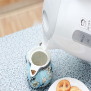 Bình đun siêu tốc Panasonic NC-GK1WRA