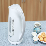 Bình đun siêu tốc Panasonic NC-GK1WRA