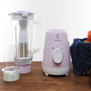 Máy xay sinh tố đa năng Electrolux EBR-3646