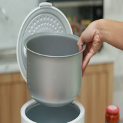 Nồi cơm nắp gài Sharp 1.8 lít KS-18TJV