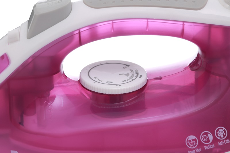 B&agrave;n ủi hơi nước Panasonic NI-M250TPRA