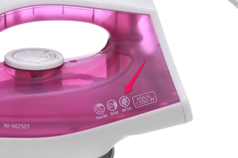 B&agrave;n ủi hơi nước Panasonic NI-M250TPRA