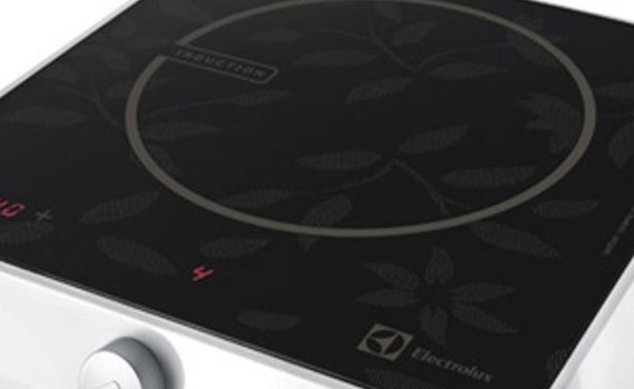 Bếp điện từ Electrolux ETD33SF có đến 9 mức công suất nấu